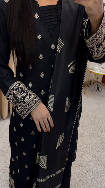 Blackish shade Luxury Dhanak 3Pc Emb suit