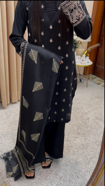 Blackish shade Luxury Dhanak 3Pc Emb suit