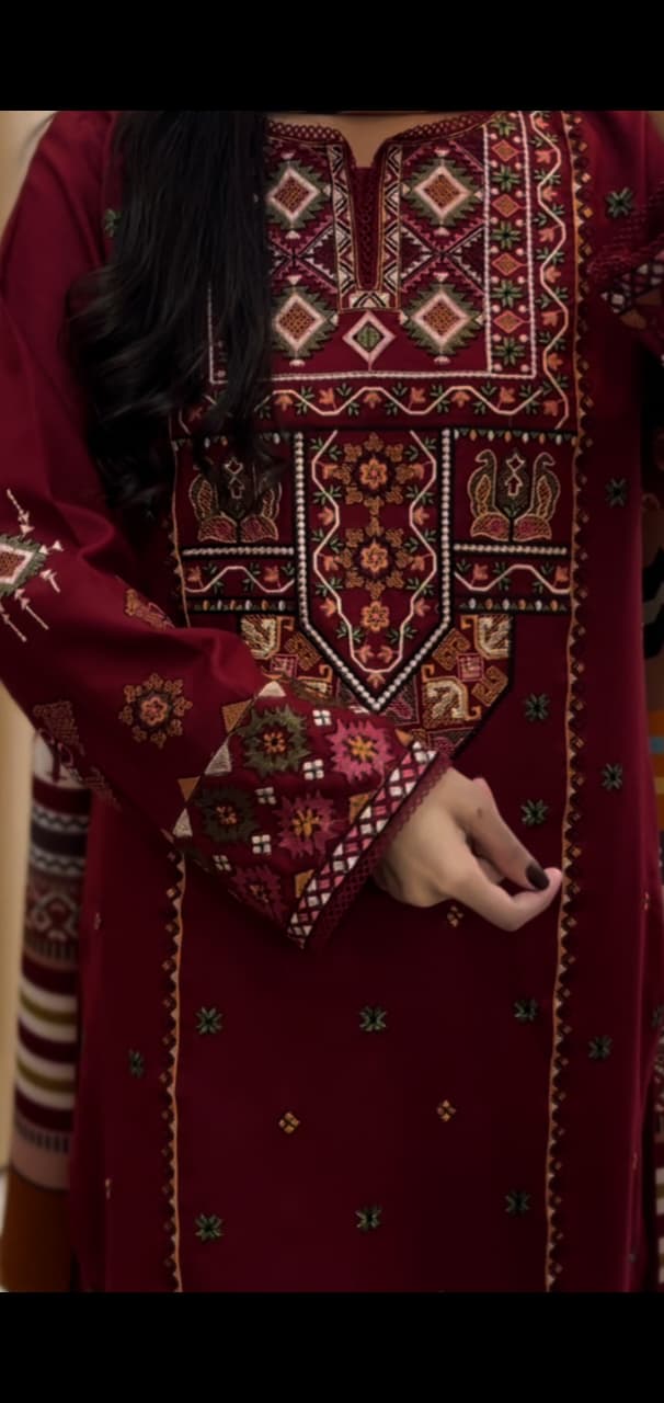 Reddish Luxury Embroidered 3Pcs Dhanak Suit