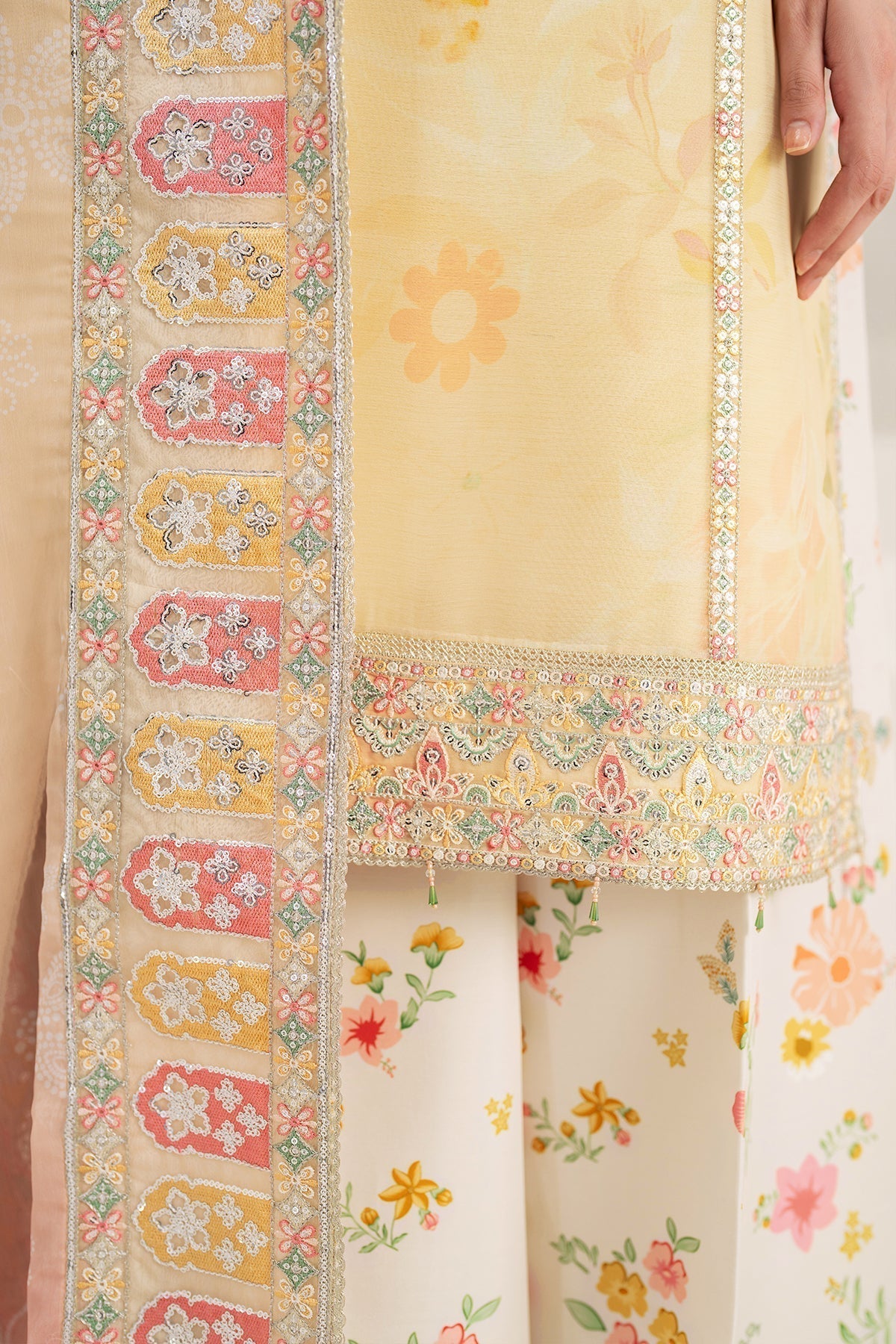 FARASHA | Unstitched Lawn Digital Printed 3pcs With Chiffon Dupatta & Patches Eid Collection