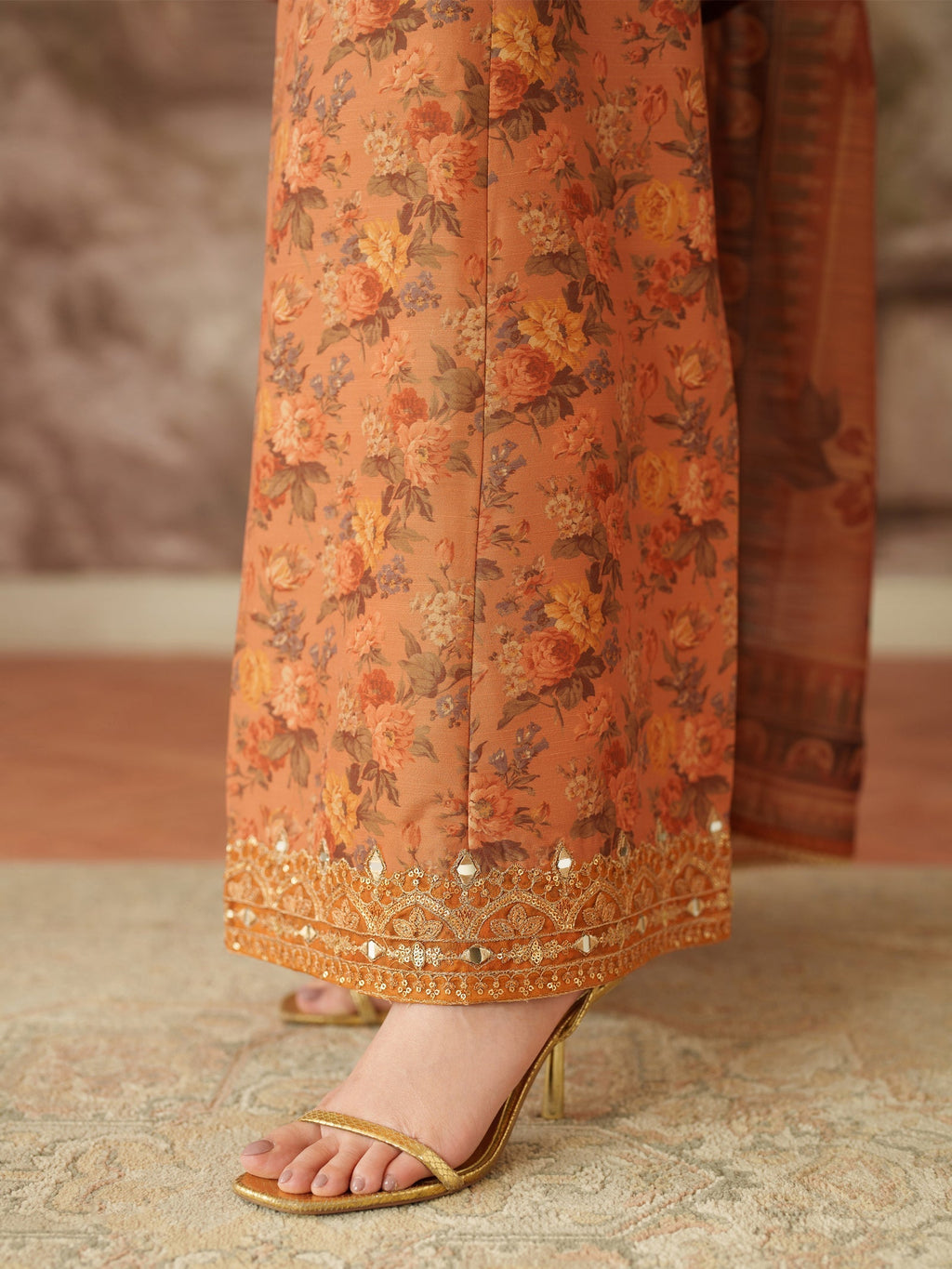 Mohagni | Unstitched 3PCS LAWN Digital Print 3pcs With CHIFFON READY TO WEAR DUPATTA & Patches