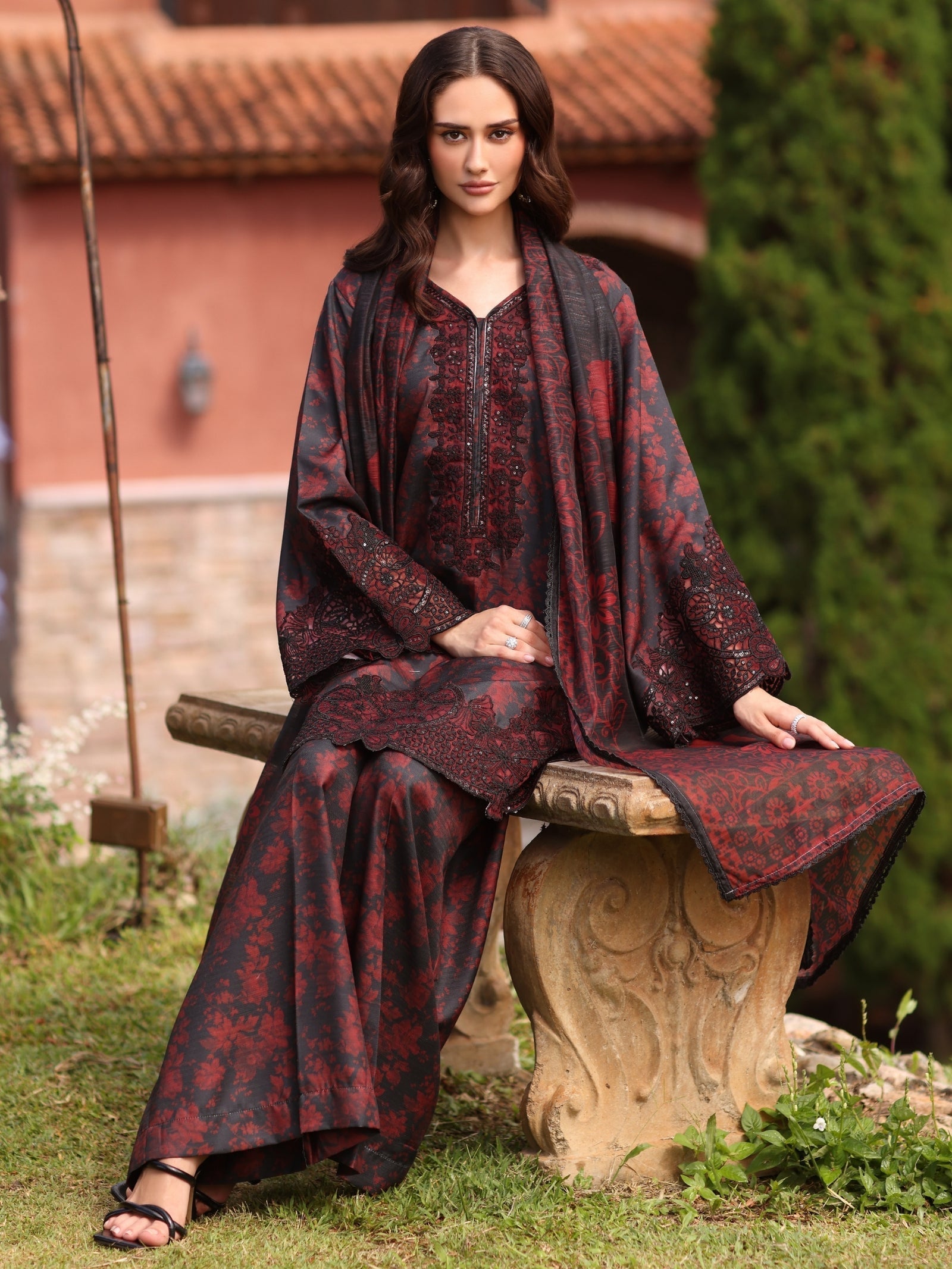 MOHAGNI | Unstitched Lawn Digital Printed 3pcs With Chiffon Dupatta & Patches Eid Collection