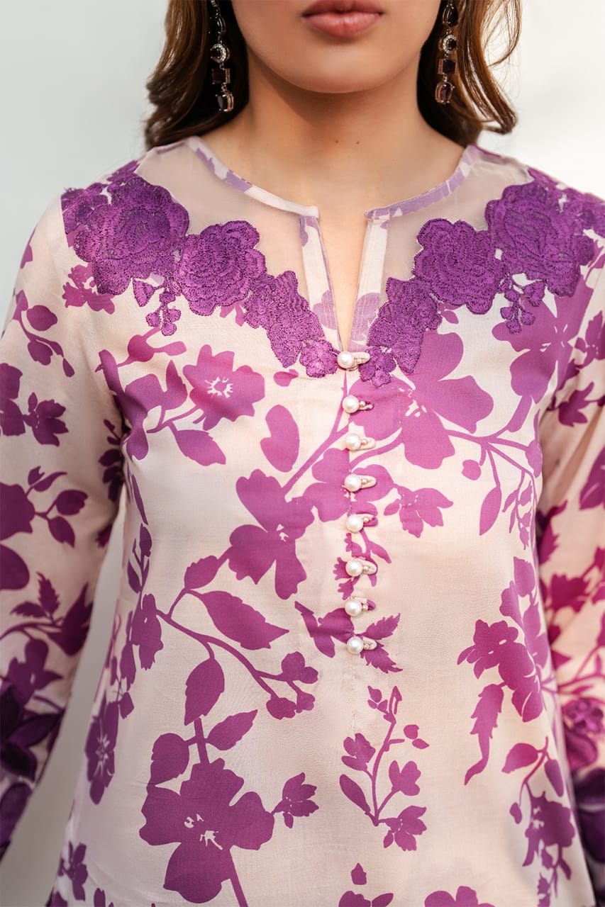 Iznik | Skin Pink - Lawn Digital Print 3pcs With Chiffon Dupatta Collection & Patches