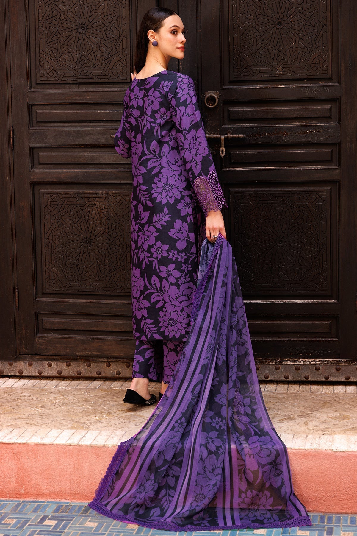 FARASHA| Unstitched Purple premium Lawn 3pcs With LAWN Dupatta Eid Collection & Patches
