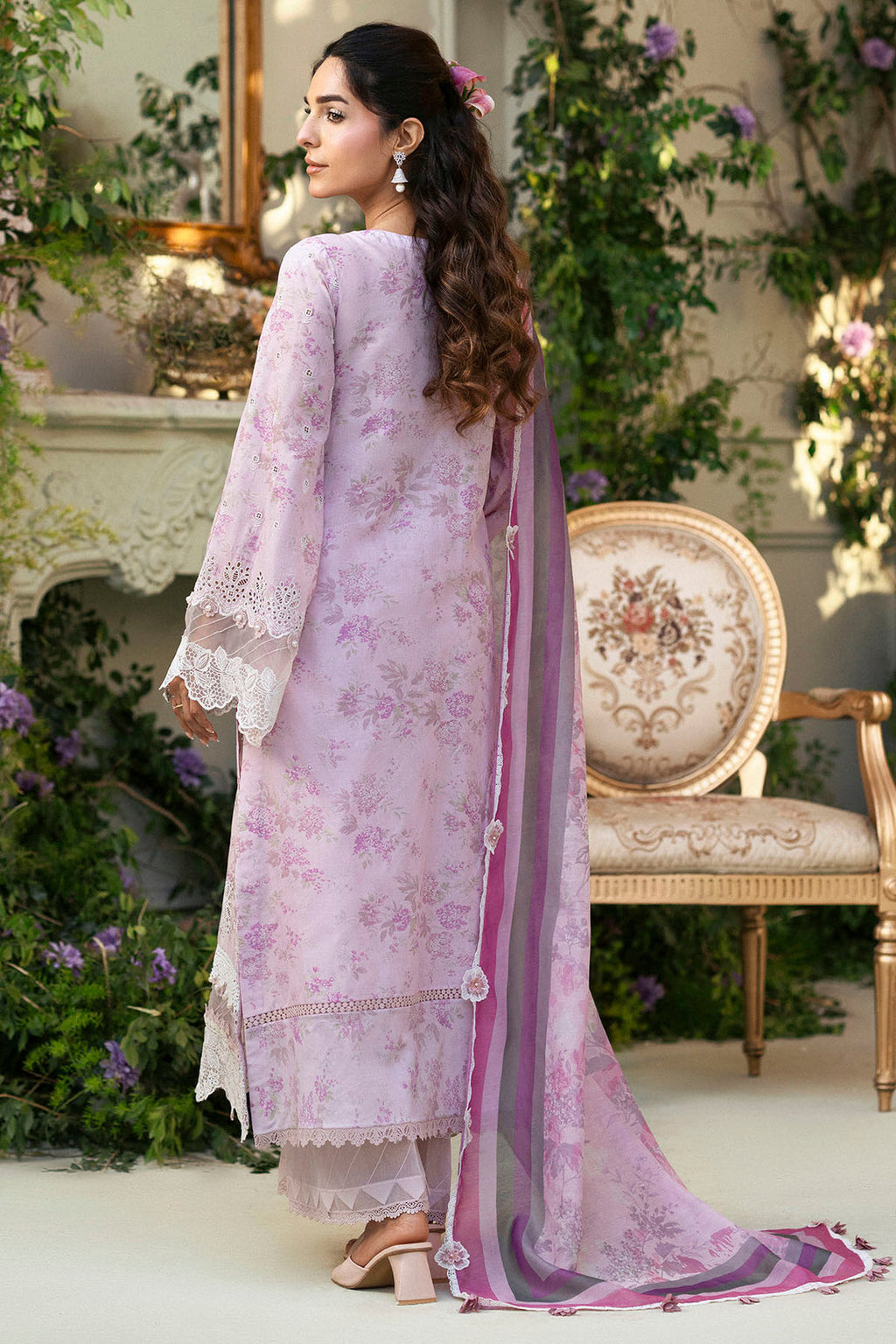 MOTIFZ | Unstitched 3PCS LAWN Digital Print 3pcs With CHIFFON READY TO WEAR DUPATTA & Embroidered Patches
