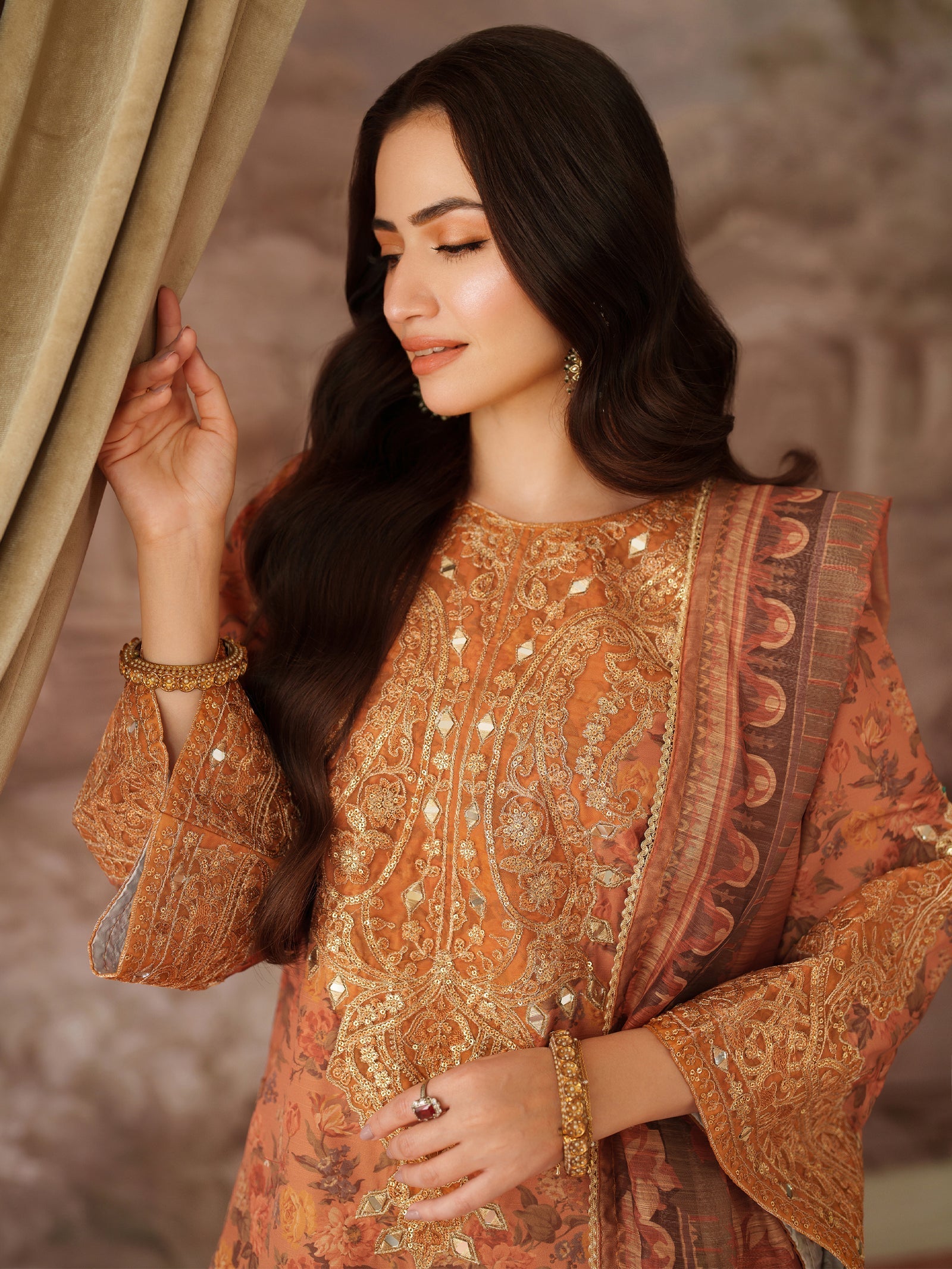 Mohagni | Unstitched 3PCS LAWN Digital Print 3pcs With CHIFFON READY TO WEAR DUPATTA & Patches