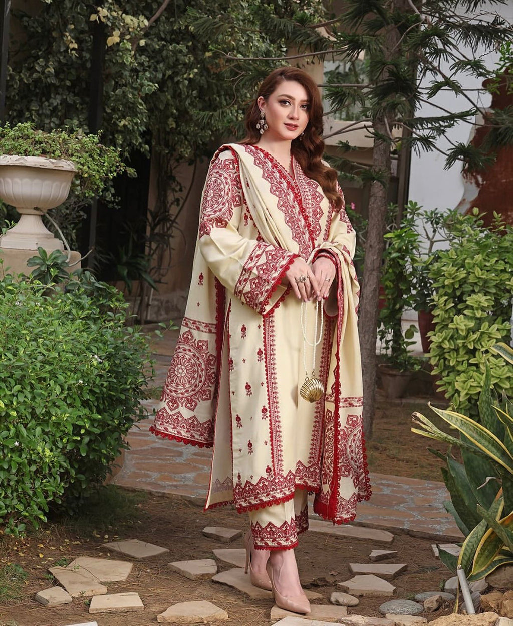 Embroidered 3pcs Dhanak Dress With Premium digital printed Shawl. Red